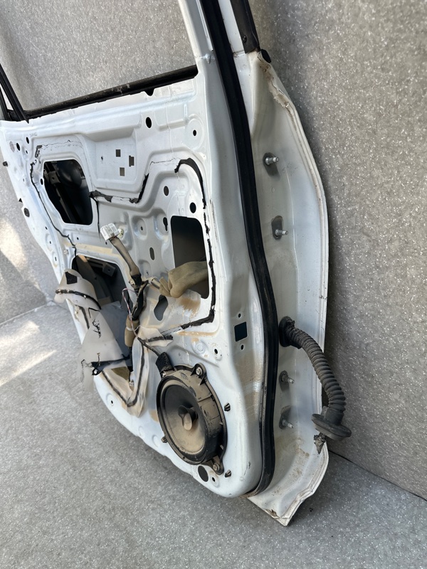 Дверь задняя левая X-TRAIL/ROGUE T32 13-20