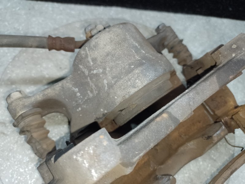 Суппорт тормозной передний левый X-TRAIL/ROGUE T32 13-20