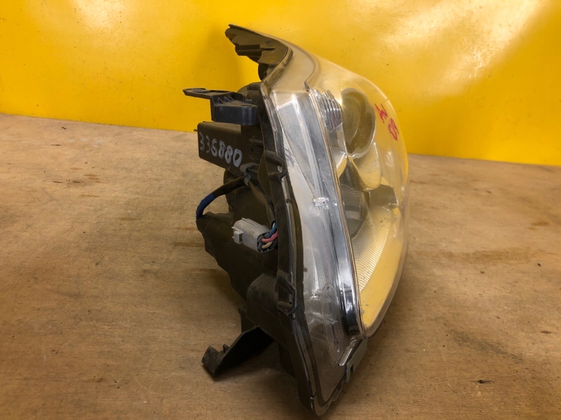 Фара левая AVENSIS 08-18 Фара левая AVENSIS 08-18