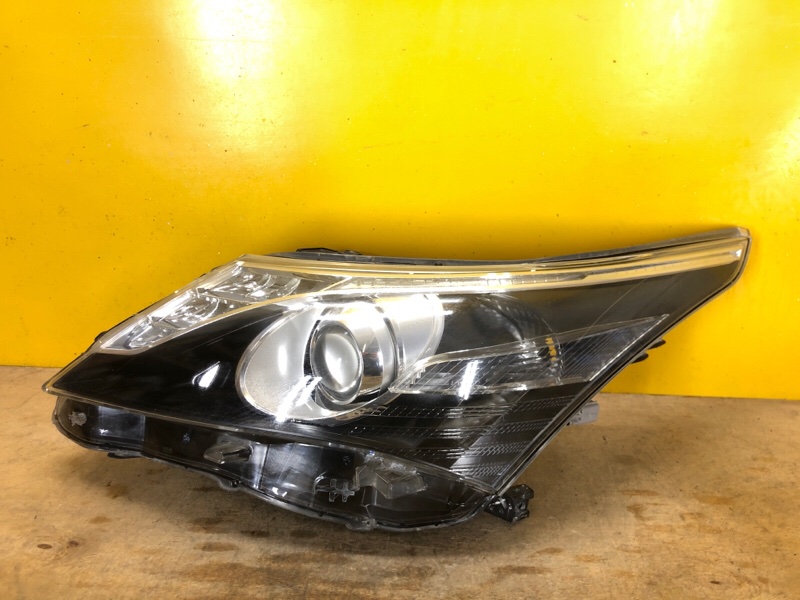 Запчасть фара левая TOYOTA AVENSIS 08-18 8117005350 Б/У Фара левая TOYOTA AVENSIS 08-18 8117005350 Б/У