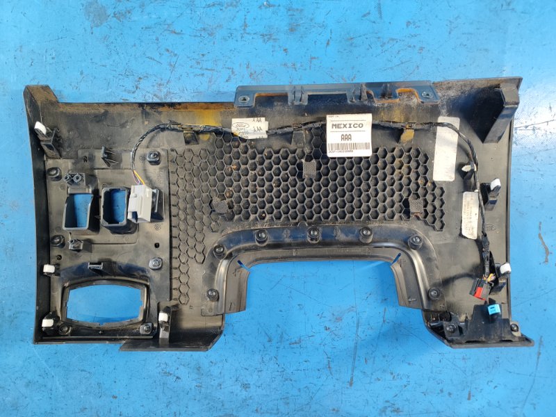 Консоль под рулевой колонкой FORD EXPEDITION 17- T35PDTD