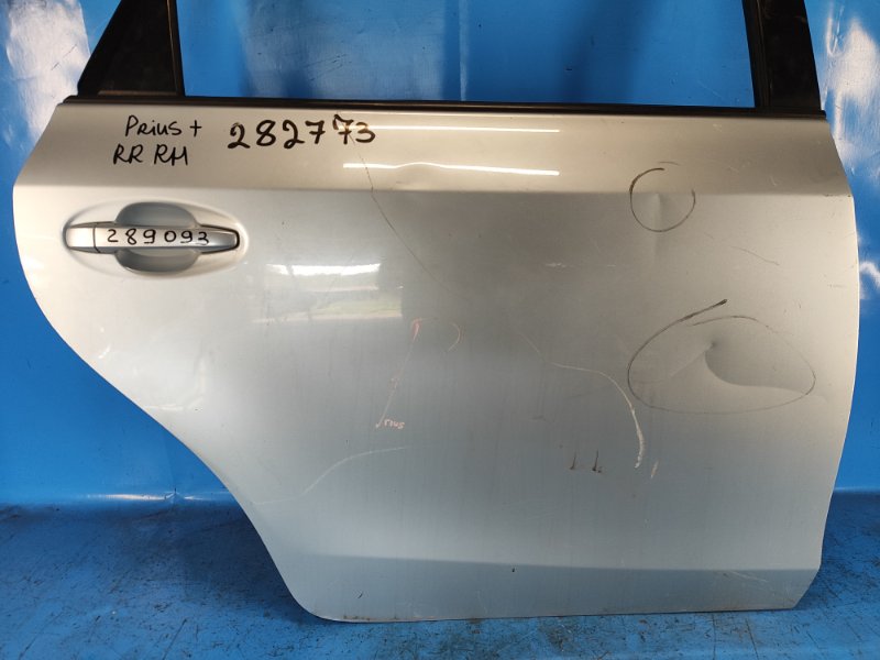 Дверь задняя правая PRIUS PLUS 11-14