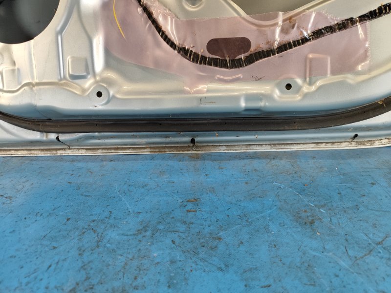 Дверь задняя правая PRIUS PLUS 11-14