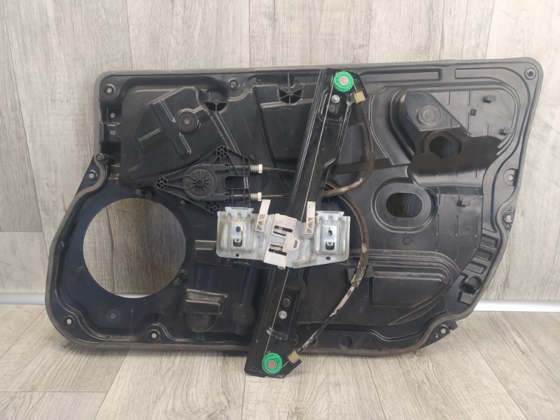 Стеклоподъемник передний левый FIESTA 08-17 2017 1.6 C16HDEZ Стеклоподъемник передний левый FIESTA 08-17 2017 1.6 C16HDEZ