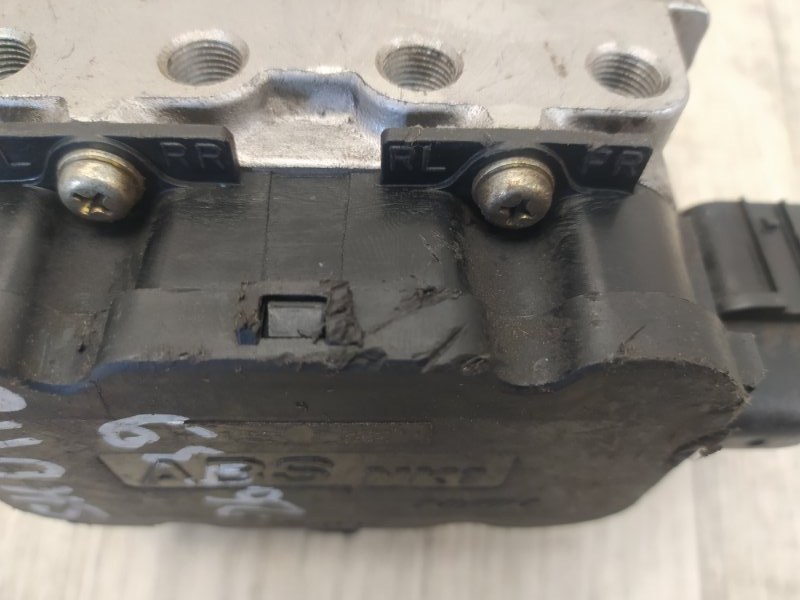 Блок ABS SHUTTLE 95-99 Блок ABS SHUTTLE 95-99