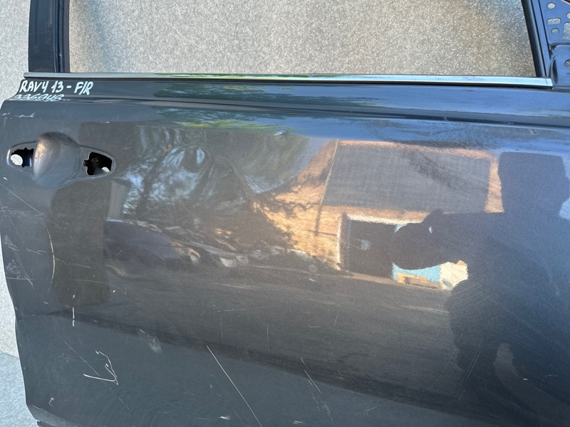Дверь передняя правая RAV4 13-19 Дверь передняя правая RAV4 13-19
