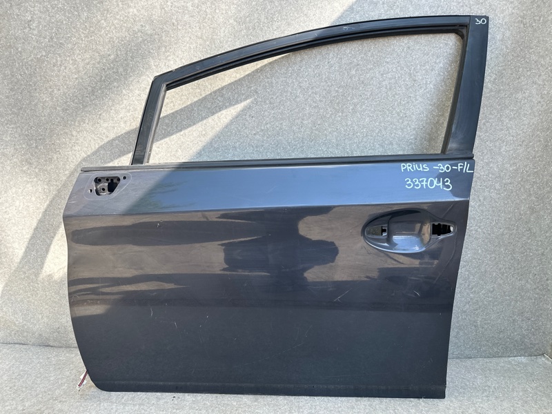 Запчасть дверь передняя левая TOYOTA PRIUS - 30 09-17 67002-47080 Б/У Дверь передняя левая TOYOTA PRIUS - 30 09-17 67002-47080 Б/У