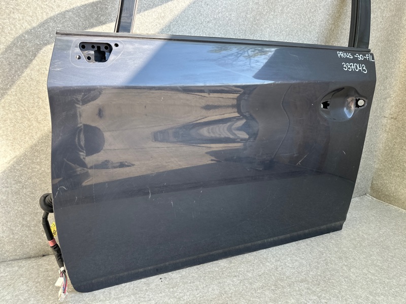 Дверь передняя левая TOYOTA PRIUS - 30 09-17 Дверь передняя левая TOYOTA PRIUS - 30 09-17