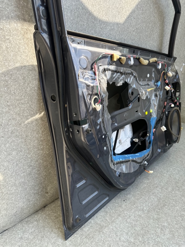 Дверь передняя левая PRIUS - 30 09-17 Дверь передняя левая PRIUS - 30 09-17