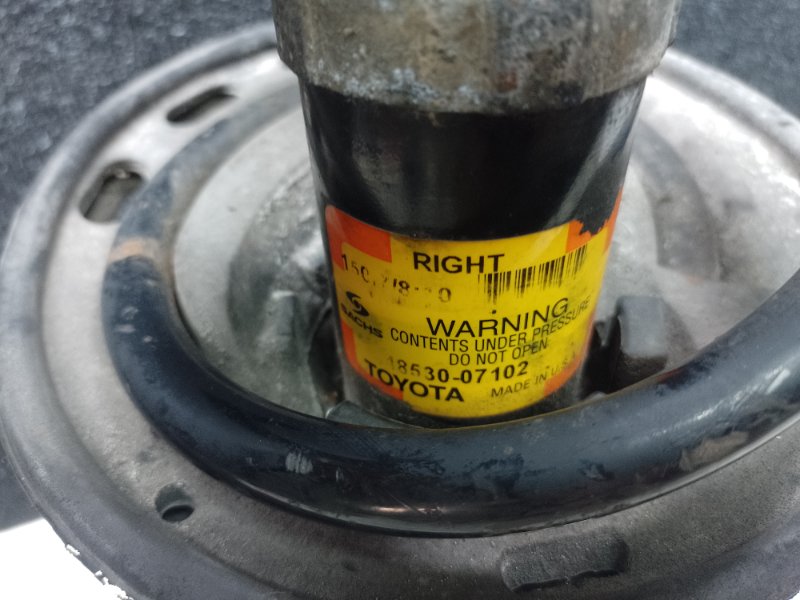 Амортизатор задний правый AVALON 05-12 2007 3.5 2GR-FE