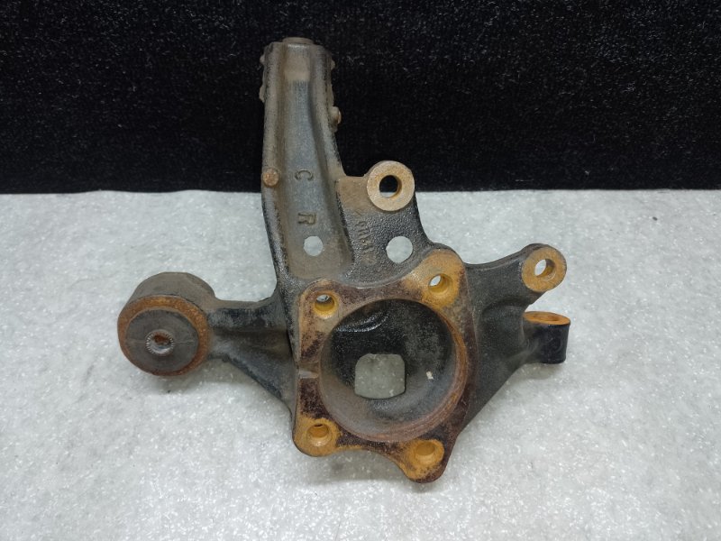 Цапфа задняя правая TOYOTA VENZA 09-16 2009 3.5 2GR-FE 42304-0T010 Б/У