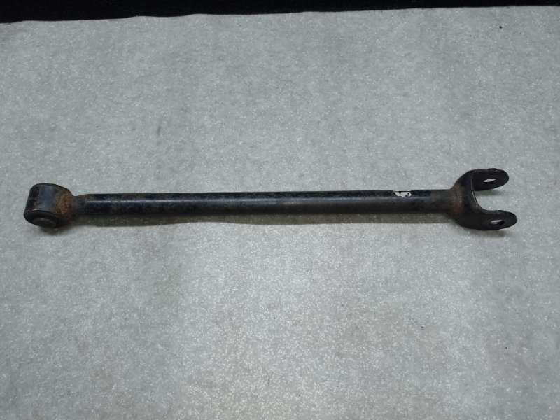 Рычаг задней подвески поперечный передний VENZA 09-16 2009 3.5 2GR-FE