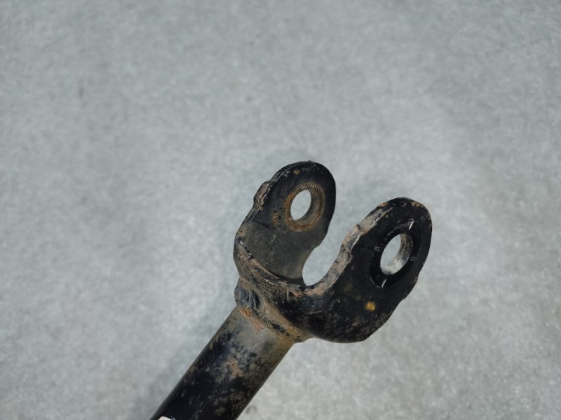 Рычаг задней подвески поперечный передний VENZA 09-16 2009 3.5 2GR-FE