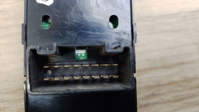 Блок управления стеклоподъемниками передний левый KIA OPTIMA TF 11-16