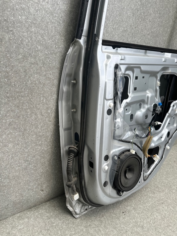 Дверь задняя правая TIIDA/VERSA C11 04-11