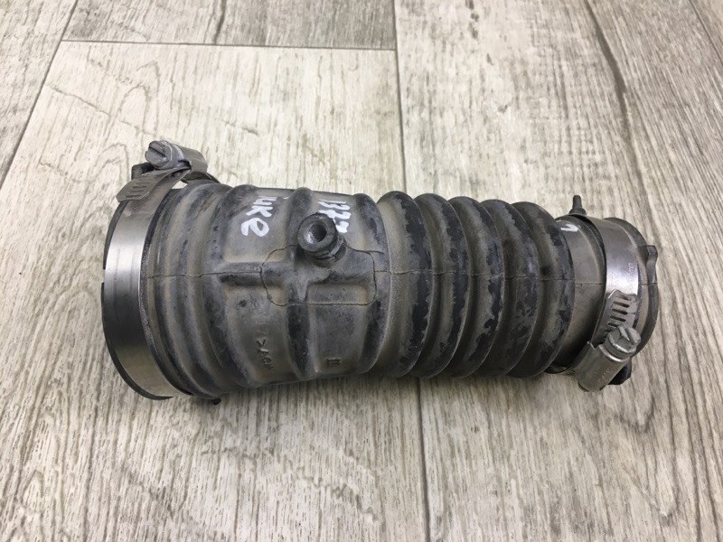 Патрубок воздушного фильтра NISSAN JUKE 10-19 2011 F15 1.6 MR16DDT 16576-1KC0A Б/У