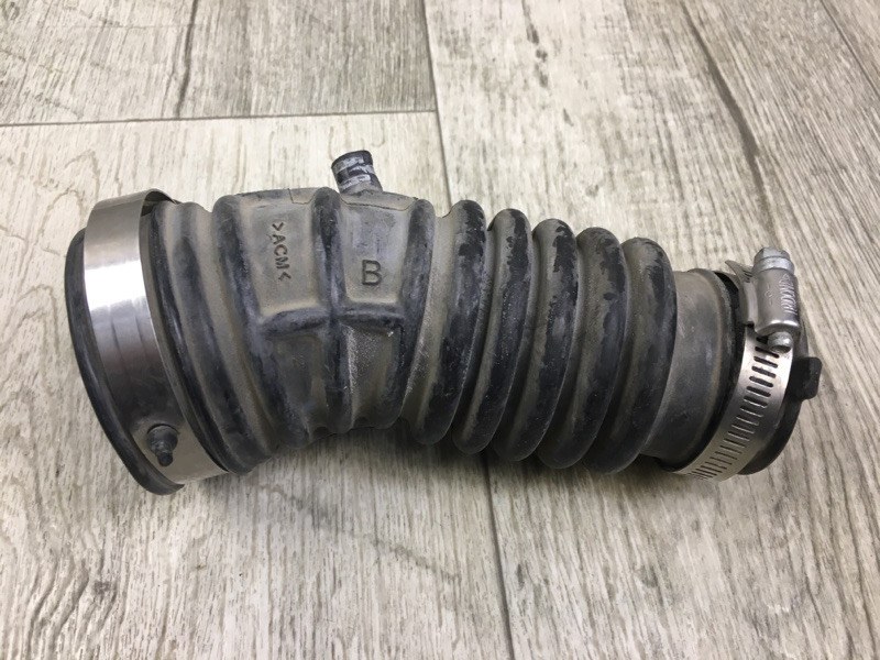 Патрубок воздушного фильтра JUKE 10-19 2011 F15 1.6 MR16DDT