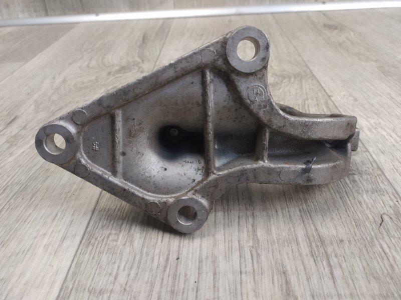 Кронштейн промежуточного вала FUSION 14- 2017 Седан C20EDEF