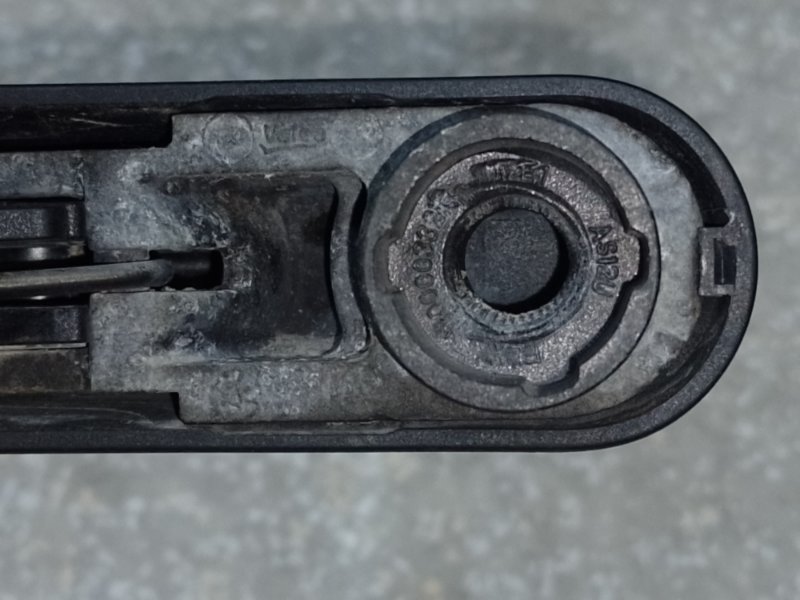 Поводок стеклоочистителя задний NISSAN X-TRAIL/ROGUE T32 13-20