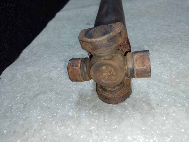 Карданный вал передний HUMMER H3 05-10 L52 3.5 L