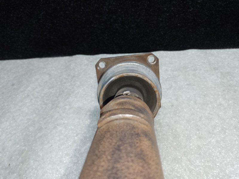 Карданный вал передний H3 05-10 2006 L52 3.5 L