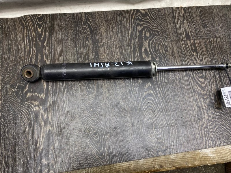 Амортизатор задний SUZUKI KIZASHI 09-14 2011 J24B 41810-57L00 Б/У