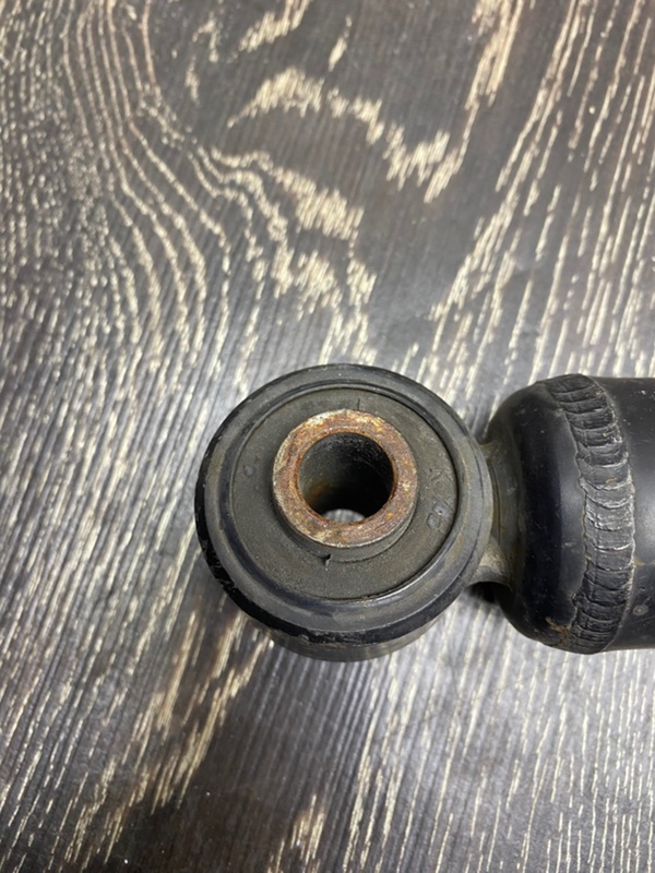 Амортизатор задний SUZUKI KIZASHI 09-14 J24B