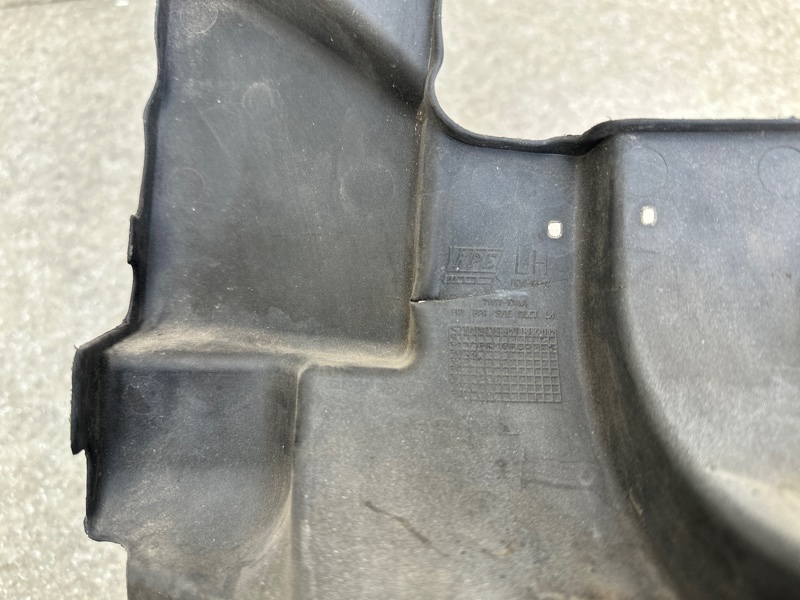 Дефлектор радиатора левый RDX 12-19 2013 3.5 J35Z2