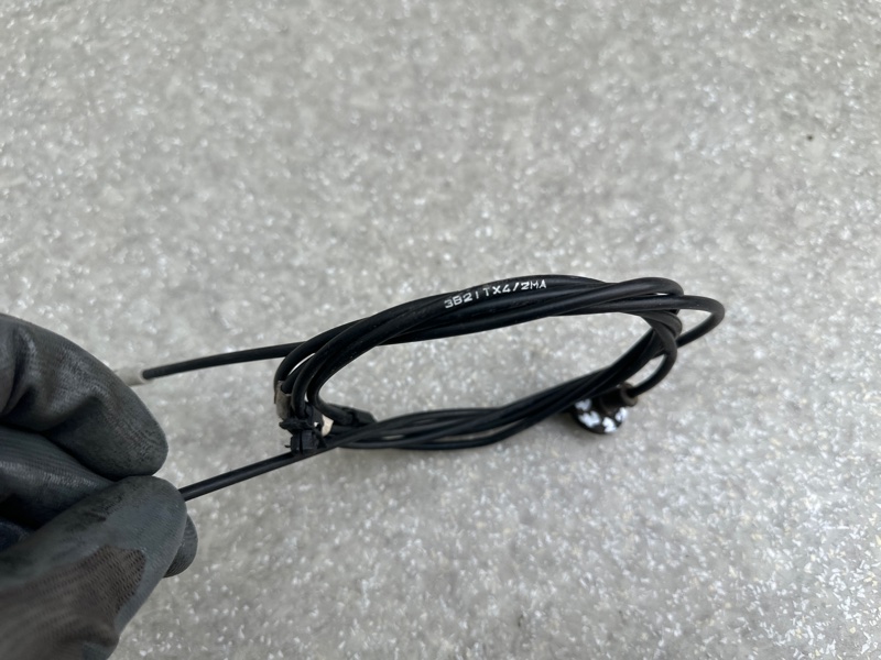 Трос замка капота ACURA RDX 12-19 3.5 J35Z2 Трос замка капота ACURA RDX 12-19 3.5 J35Z2