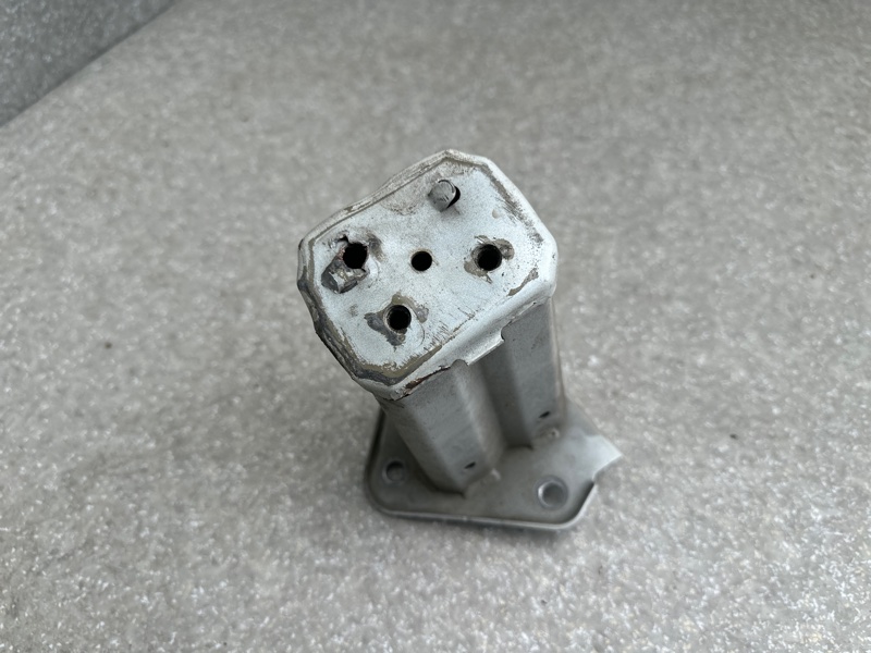 Кронштейн усилителя переднего бампера левый RDX 12-19 2013 3.5 J35Z2 Кронштейн усилителя переднего бампера левый RDX 12-19 2013 3.5 J35Z2