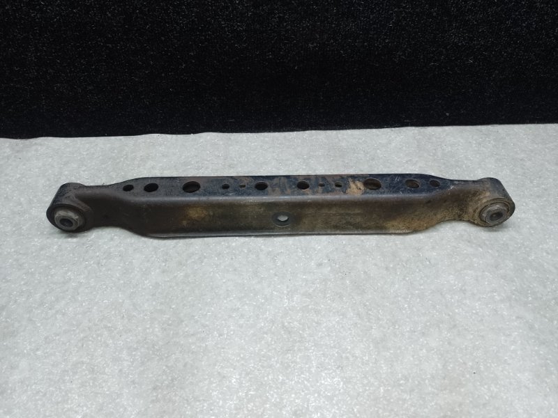 Рычаг задней подвески поперечный нижний левый NISSAN X-TRAIL/ROGUE T32 13-20 55111-4BA0A Б/У