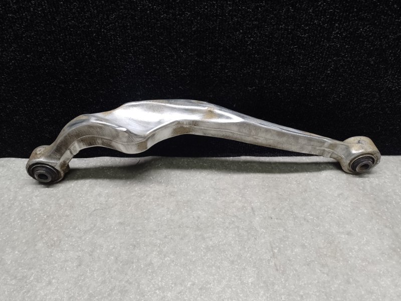 Рычаг задней подвески поперечный верхний правый NISSAN X-TRAIL/ROGUE T32 13-20 55120-JD02B Б/У