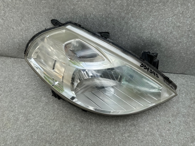 Фара правая TIIDA/VERSA C11 04-11 Фара правая TIIDA/VERSA C11 04-11