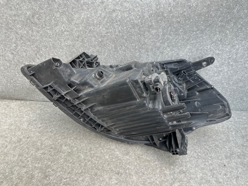 Фара правая TIIDA/VERSA C11 04-11