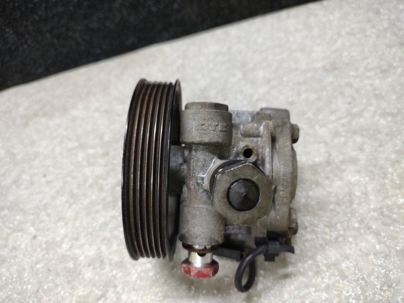 Насос ГУР OUTLANDER XL 05-13 2.4 4B12