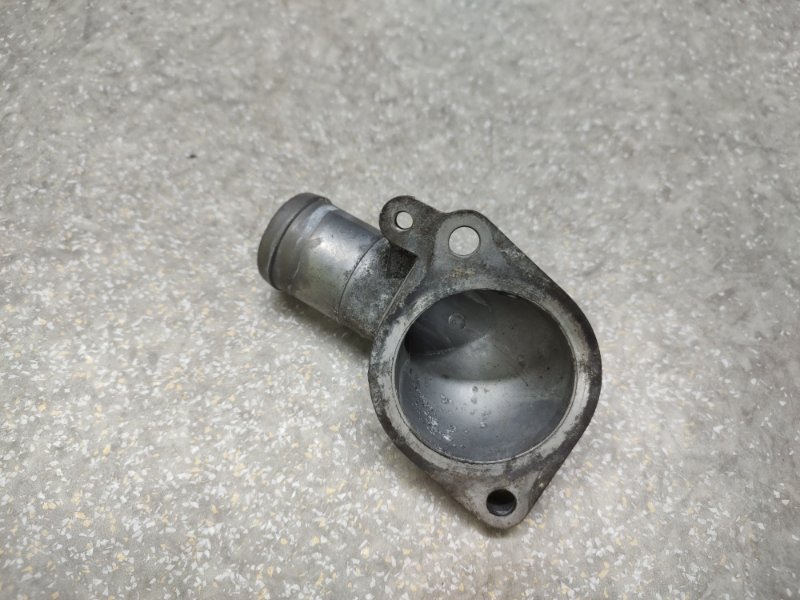 Крышка термостата OUTLANDER XL 05-13 2.4 4B12