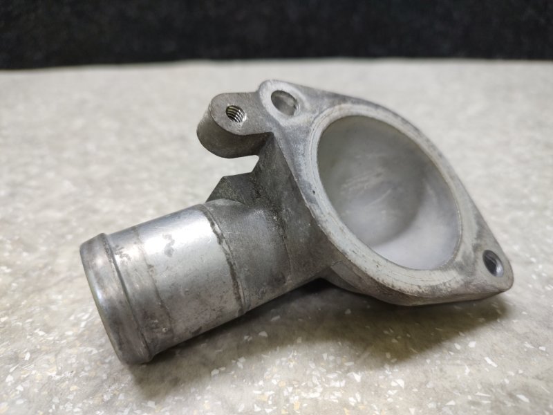 Крышка термостата OUTLANDER XL 05-13 2.4 4B12