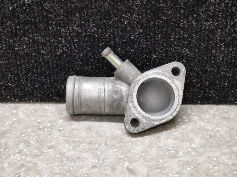 Фланец системы охлаждения OUTLANDER XL 05-13 2.4 4B12 Фланец системы охлаждения OUTLANDER XL 05-13 2.4 4B12