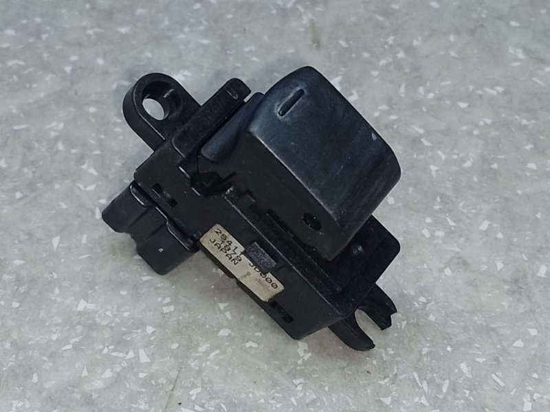 Кнопка стеклоподъемника передняя правая NISSAN TEANA J32 08-14 25411-JD000 Б/У