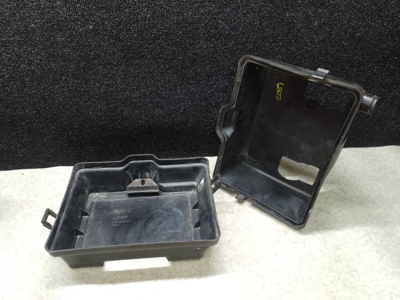 Короб аккумулятора HUMMER H3 05-10 L52 3.5 L Короб аккумулятора HUMMER H3 05-10 L52 3.5 L