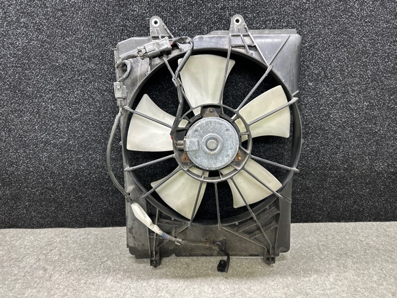 Диффузор вентилятора основного радиатора левый ACURA MDX (YD2) 06-13 3.7 Диффузор вентилятора основного радиатора левый ACURA MDX (YD2) 06-13 3.7