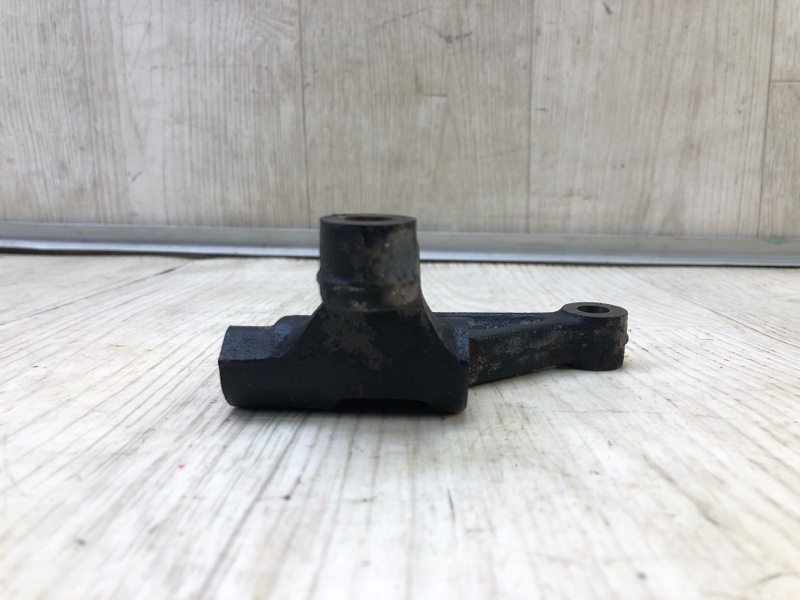 Кронштейн насоса ГУР ES300 96-01 1998 MCV20 3.0 1MZFE