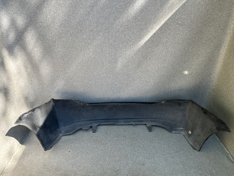 Бампер задний PRIUS - 30 09-17