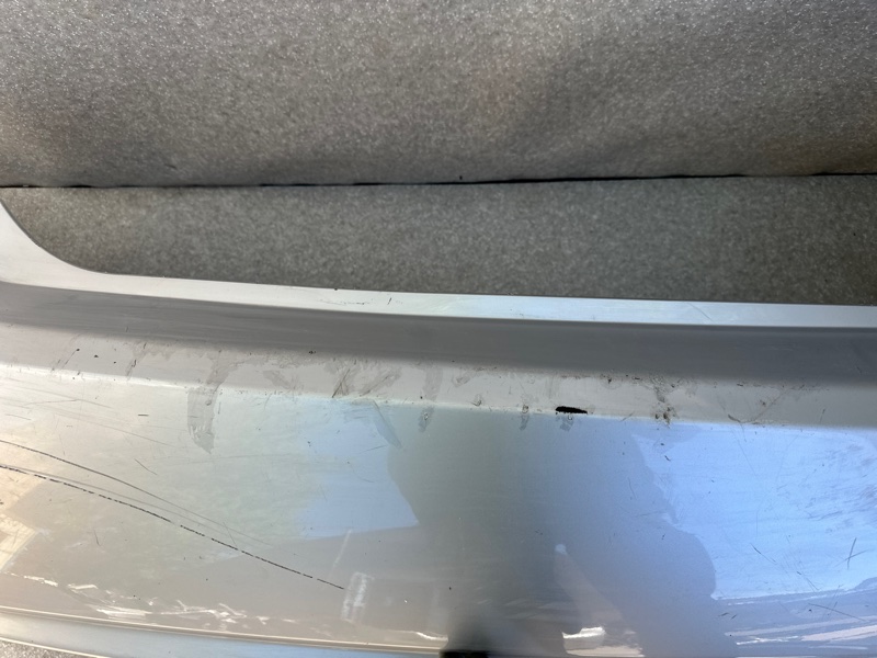 Бампер задний PRIUS - 30 09-17