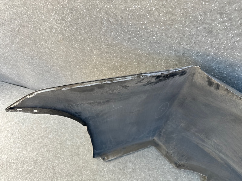 Бампер задний PRIUS - 30 09-17