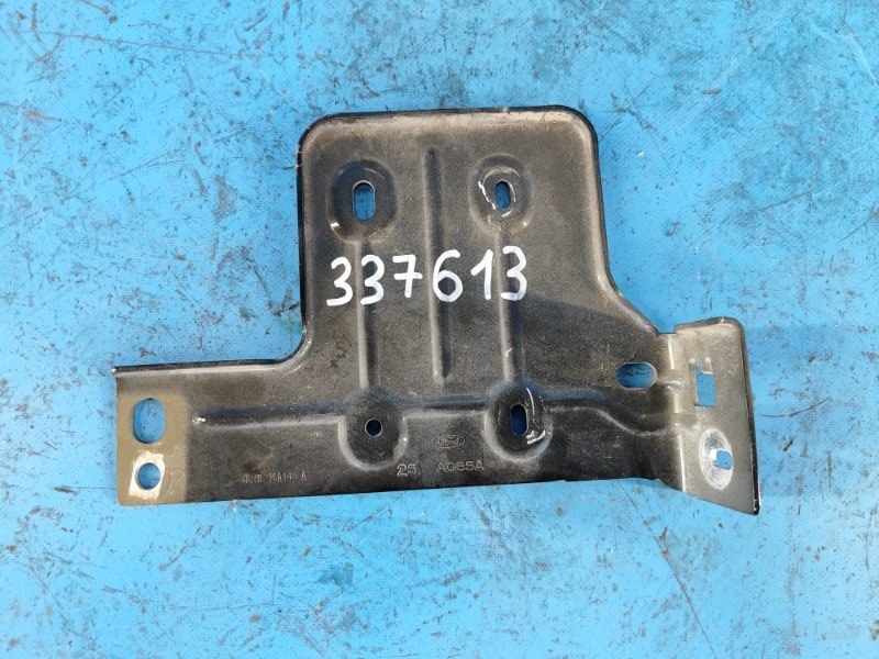 Кронштейн крыла передний левый FORD EXPEDITION 17- 2018 T35PDTD JL1Z-16A143-A Б/У