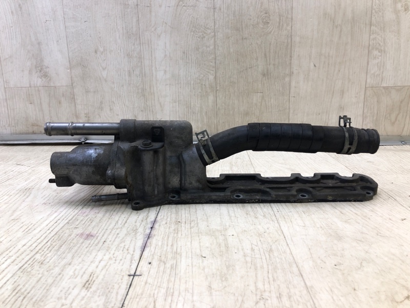 Корпус термостата ES300 96-01 1998 MCV20 3.0 1MZFE