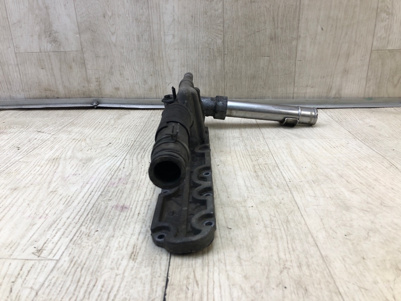 Корпус термостата ES300 96-01 1998 MCV20 3.0 1MZFE