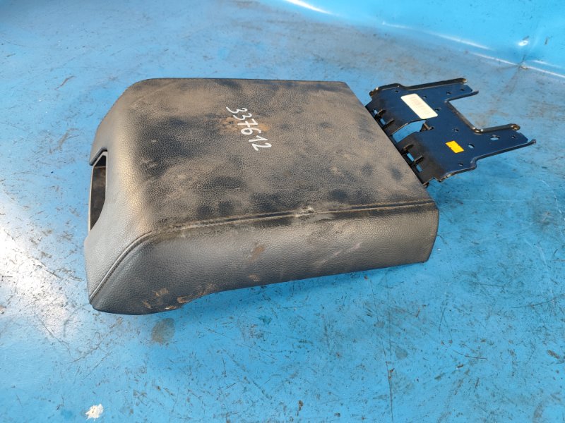 Крышка подлокотника EXPEDITION 17- 2018 T35PDTD