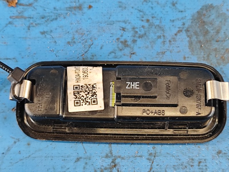 Плафон салона задний правый EXPEDITION 17- 2018 T35PDTD Плафон салона задний правый EXPEDITION 17- 2018 T35PDTD